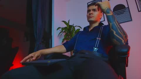 alpha_dominus_ online show from 05/05/26, 04:09