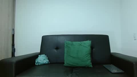 Snapshot of alpha_pprs chatting on 12/18/25, 11:27 Alpha pprs online show from 12/18/25, 11:27