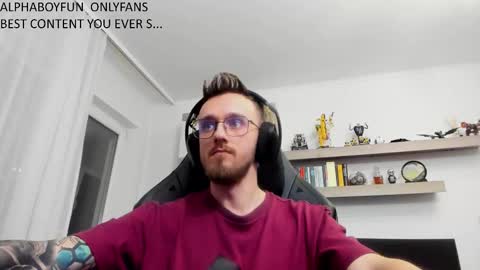 Snapshot of alphaboyfun chatting on 01/07/26, 04:53 Andi online show from 01/07/26, 04:53