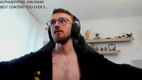 Snapshot of alphaboyfun chatting on 01/16/26, 09:13 Andi online show from 01/16/26, 09:13