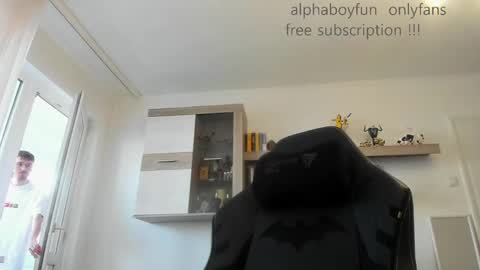 Snapshot of alphaboyfun chatting on 03/21/26, 08:19 Andi online show from 03/21/26, 08:19