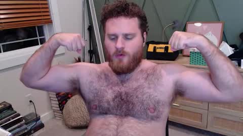 Snapshot of alphadazza18 chatting on 12/05/25, 04:32 Alpha Dazza online show from 12/05/25, 04:32