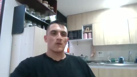 Snapshot of alphadesire69 chatting on 09/25/25, 06:55 AlphaDesire69 online show from 09/25/25, 06:55