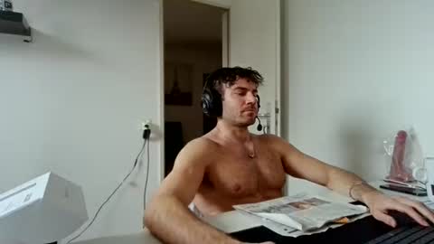 Snapshot of alphah_hunk chatting on 01/19/26, 12:31 alphah_hunk online show from 01/19/26, 12:31