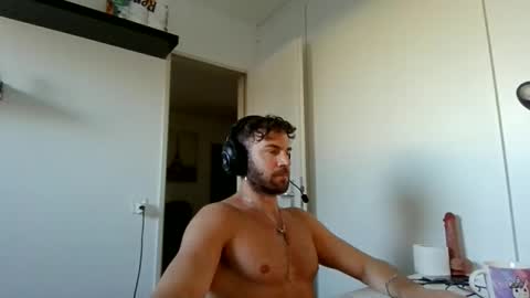 Snapshot of alphah_hunk chatting on 03/20/26, 03:50 alphah_hunk online show from 03/20/26, 03:50