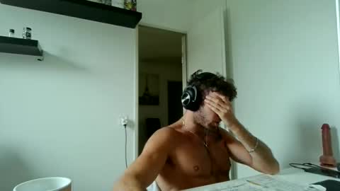 alphah_hunk online show from 05/10/26, 10:42