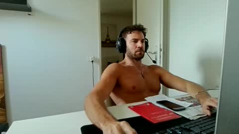 alphah_hunk online show from 06/06/26, 09:47