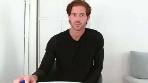 Snapshot of alphahung23 chatting on 10/27/25, 08:29 alphahung23 online show from 10/27/25, 08:29