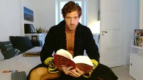 Snapshot of alphahung23 chatting on 11/13/25, 07:29 alphahung23 online show from 11/13/25, 07:29