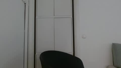 Snapshot of alphahung23 chatting on 11/20/25, 08:03 alphahung23 online show from 11/20/25, 08:03