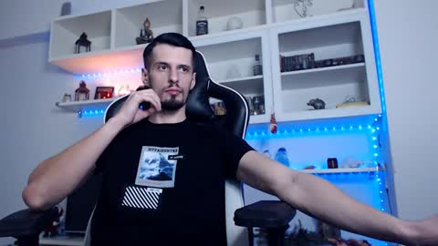 Snapshot of alphamastertodd chatting on 12/30/24, 05:13 MasterTodd online show from 12/30/24, 05:13