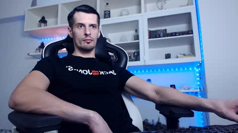 Snapshot of alphamastertodd chatting on 01/08/25, 01:32 MasterTodd online show from 01/08/25, 01:32