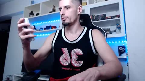 Snapshot of alphamastertodd chatting on 09/25/25, 05:33 MasterTodd online show from 09/25/25, 05:33