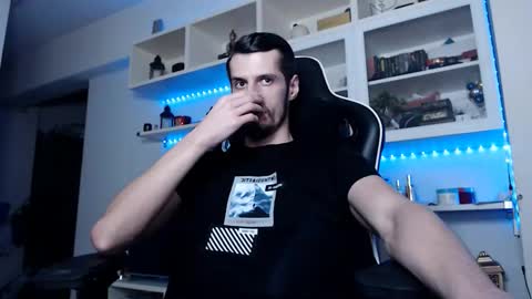 Snapshot of alphamastertodd chatting on 11/01/25, 12:12 MasterTodd online show from 11/01/25, 12:12