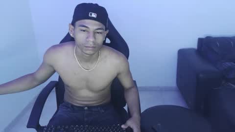 alphas_latins online show from 03/14/26, 11:32