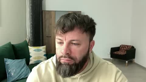 Jhonny online show from 03/10/25, 03:34