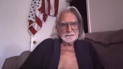 AlphaUniform online show from 03/12/26, 08:26