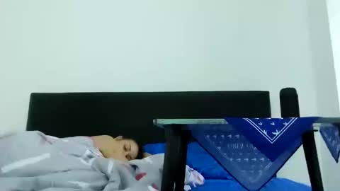 Snapshot of alpsxsiberia chatting on 12/17/25, 04:18 Dan Nati online show from 12/17/25, 04:18