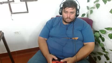 Snapshot of altairstudiosboy chatting on 12/16/25, 02:11 Jhosep online show from 12/16/25, 02:11