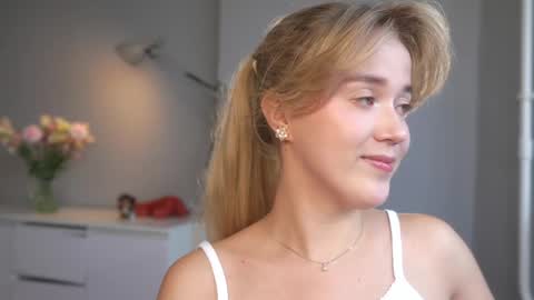 Amelia NEXT STREAM  online show from 05/15/26, 02:24