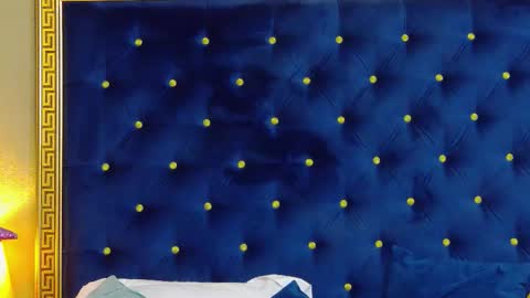 Alura Jenson online show from 09/15/25, 06:19