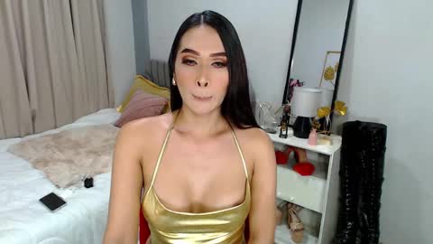 Snapshot of aluxariadnax chatting on 09/14/25, 10:25 Ariadna online show from 09/14/25, 10:25