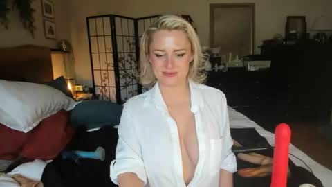 Snapshot of alwaysaffirming chatting on 12/19/25, 05:53 AlwaysAffirming online show from 12/19/25, 05:53