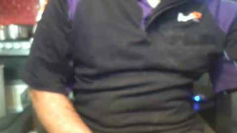 Snapshot of alwayshard4u1 chatting on 12/20/25, 11:17 alwayshard4u1 online show from 12/20/25, 11:17