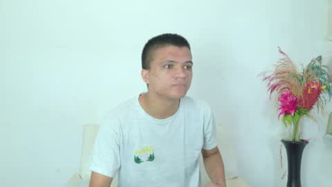 Snapshot of aly_n_sebas chatting on 04/24/26, 02:36 aly_n_sebas online show from 04/24/26, 02:36