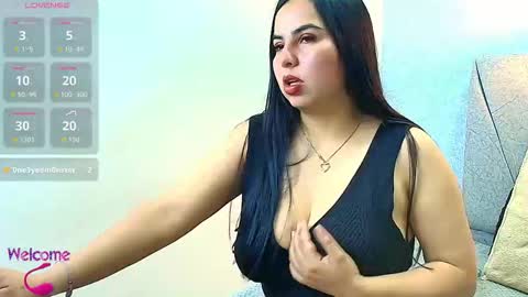   A L Y  online show from 10/14/25, 11:33