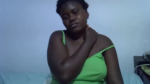 Snapshot of alyabeiby chatting on 10/02/25, 05:42 alyabeiby online show from 10/02/25, 05:42
