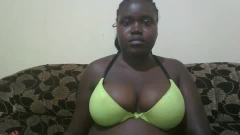 Snapshot of alyabeiby chatting on 10/19/25, 04:40 alyabeiby online show from 10/19/25, 04:40
