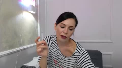 alyarei online show from 10/18/25, 05:57