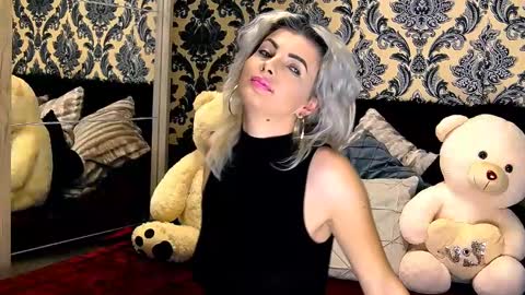 Snapshot of alyblonde chatting on 12/12/24, 09:40 aly online show from 12/12/24, 09:40