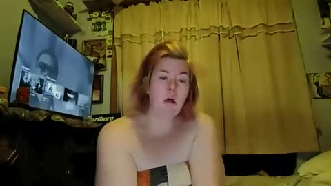 Snapshot of alycewonderland96 chatting on 05/20/26, 10:43 Alyce in Wonderland online show from 05/20/26, 10:43