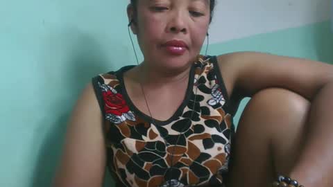 Snapshot of alypierette chatting on 05/22/26, 06:09 alypierette online show from 05/22/26, 06:09