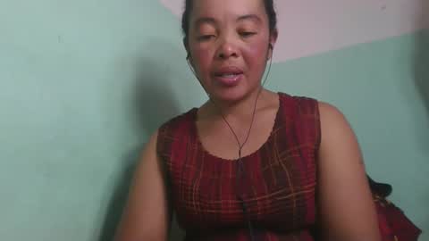 Snapshot of alypierette chatting on 05/25/26, 08:31 alypierette online show from 05/25/26, 08:31