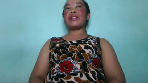 Snapshot of alypierette chatting on 06/15/26, 04:31 alypierette online show from 06/15/26, 04:31