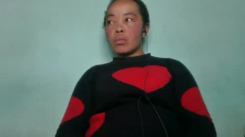 Snapshot of alypierette chatting on 06/18/26, 09:14 alypierette online show from 06/18/26, 09:14