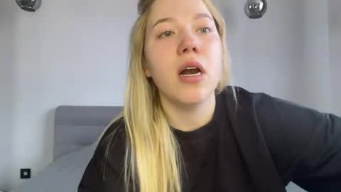 Al online show from 05/03/26, 07:03