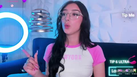 sopie online show from 01/11/25, 05:07