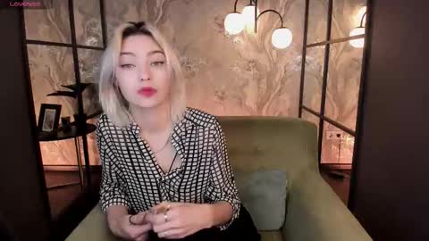 Snapshot of alysiasun chatting on 11/08/25, 02:06 Alysia online show from 11/08/25, 02:06