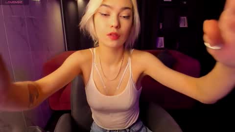 Snapshot of alysiasun chatting on 11/15/25, 02:35 Alysia online show from 11/15/25, 02:35