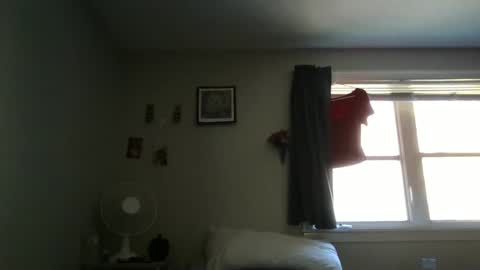 Snapshot of alyssa6960545 chatting on 09/29/25, 03:06 Lily online show from 09/29/25, 03:06