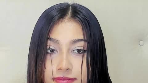 Snapshot of alyssa_park chatting on 01/10/25, 10:25 ALYSSA online show from 01/10/25, 10:25