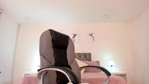 alyssia wolds online show from 01/22/25, 03:40