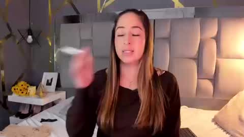 Snapshot of alyzeegorgeous chatting on 10/14/25, 11:27 Alyze make feel hot as hell online show from 10/14/25, 11:27