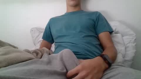 Snapshot of alzuhki chatting on 10/29/25, 08:49 alzuhki online show from 10/29/25, 08:49