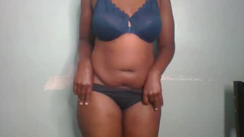 Snapshot of am_creme_delight chatting on 06/06/26, 01:54 am_creme_delight online show from 06/06/26, 01:54