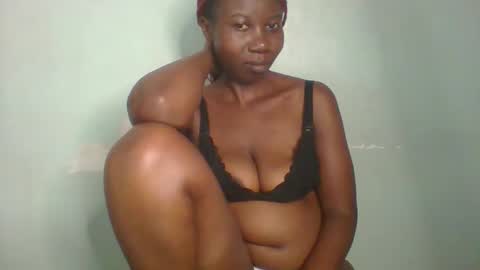 Snapshot of am_creme_delight chatting on 06/08/26, 06:03 am_creme_delight online show from 06/08/26, 06:03